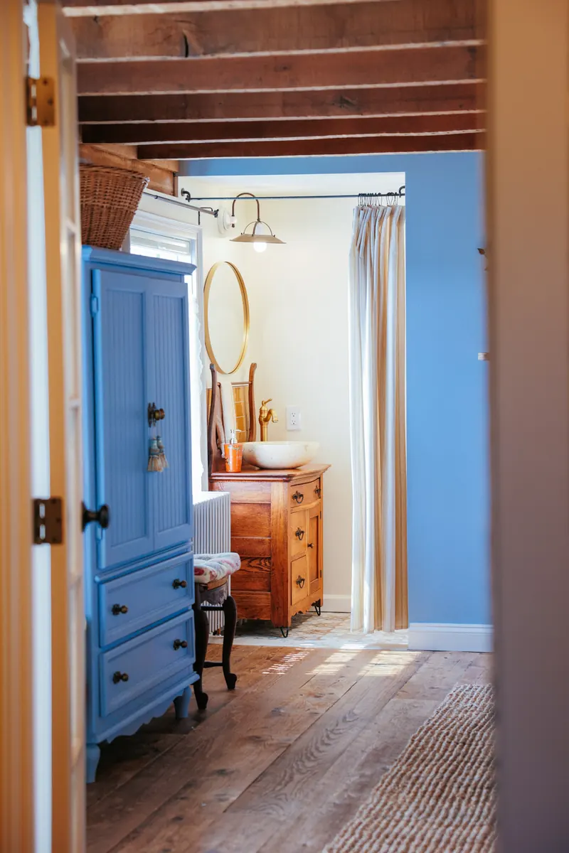 The shower in the Provence bathroom.